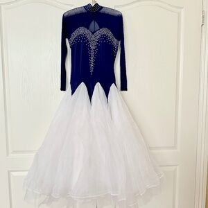 Women’s Long-sleeved Ballroom Dance Dress (brand new, navy blue and white, S)